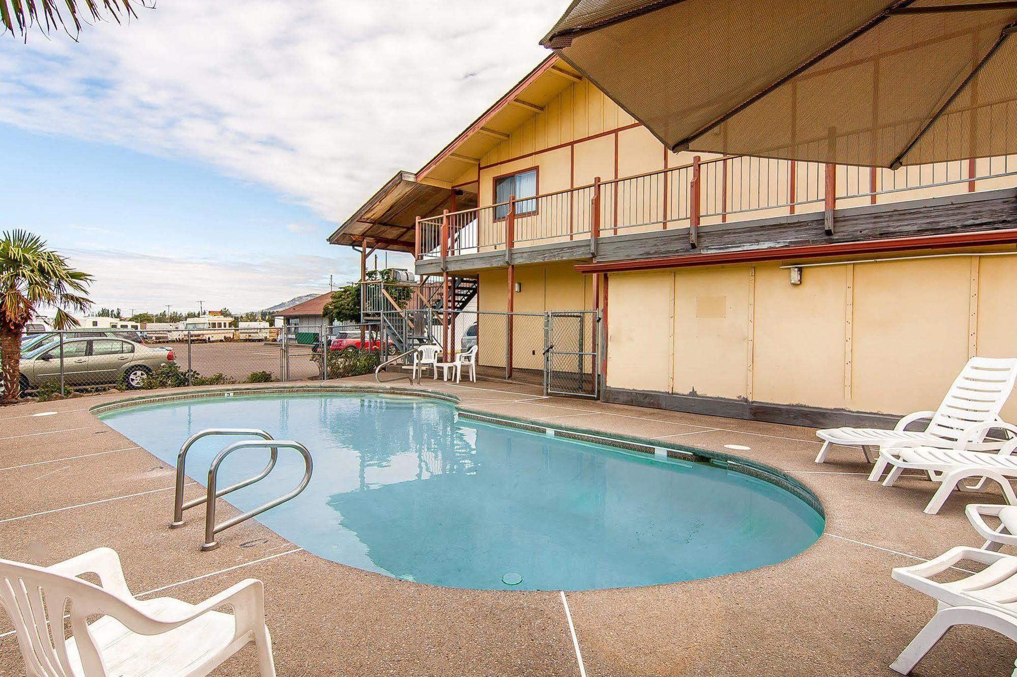Econo Lodge Ashland Eksteriør bilde